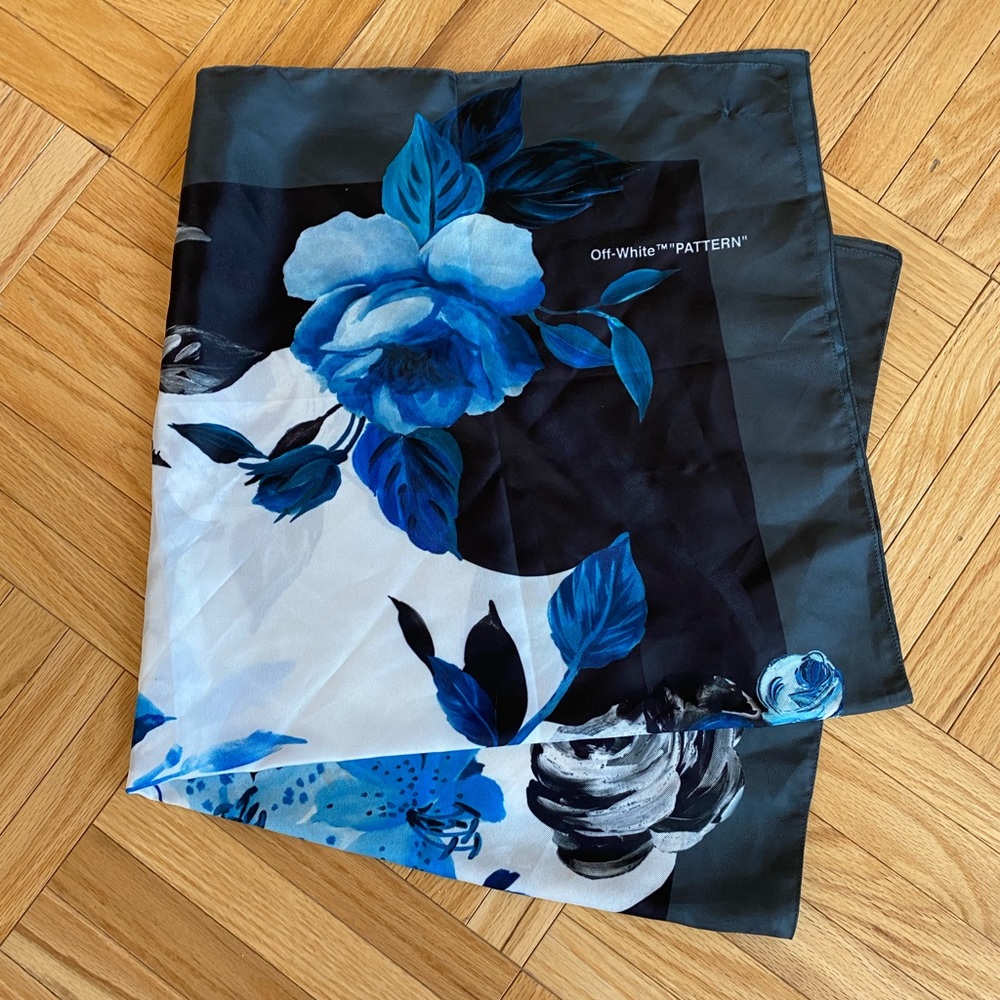 Off-White Floral Bandana
